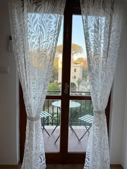 Delizioso Monolocale Con Vista Διαμέρισμα Ρώμη